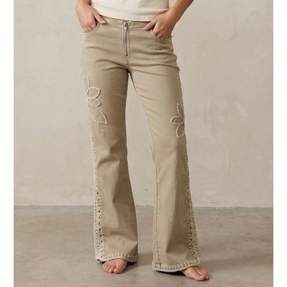 Vtg Crest Jeans Y2K Boho Flare Pants Tan 
 Crochet Lace Floral Sz 10 (Tag 11/12)